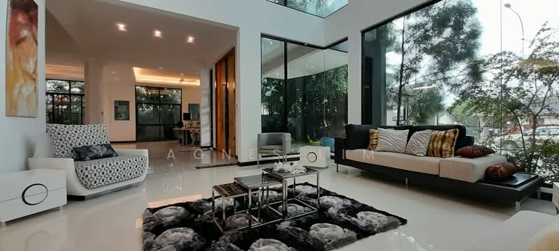 Bungalow for Rent in Petaling Jaya (Selangor) - Agnes Lim - Living Room - PropertyGuru.com.my