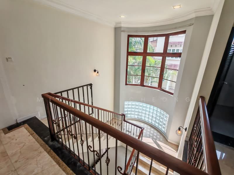 Bungalow for Rent in Mont Kiara (Kuala Lumpur) - Michelle Cheong - Stairs - PropertyGuru.com.my