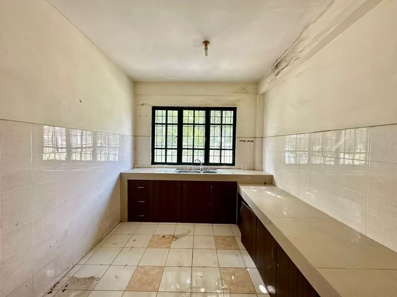 2-storey Terraced House for Sale in Matang (Kuching) - Alfred Chua - Kitchen - PropertyGuru.com.my
