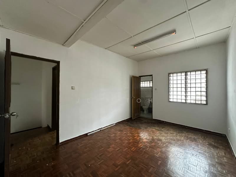 Rumah Teres 2 Tingkat untuk Dijual di Kulai (Johor) - Jeff Toh - Bedroom 2 - PropertyGuru.com.my