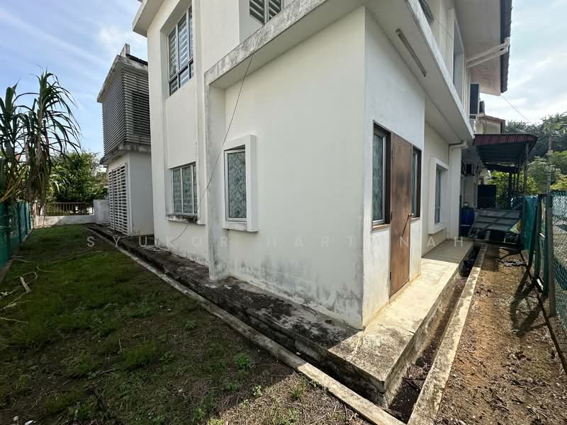 2-storey Terraced House for Sale in Shah Alam (Selangor) - Syukor Hartanah - Exterior - PropertyGuru.com.my