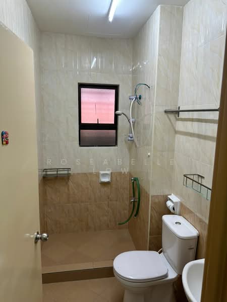 Rumah Teres 2 Tingkat untuk Dijual di Bandar Kinrara (Selangor) - Roseabelle Low - Bathroom - PropertyGuru.com.my