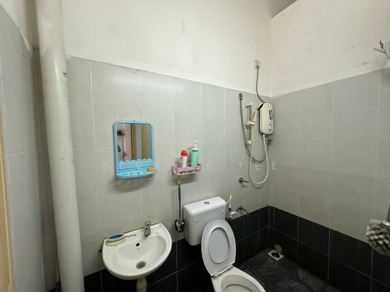 Rumah Teres 2 Tingkat untuk Disewa di Johor Bahru (Johor) - Bernice Tee - Bathroom - PropertyGuru.com.my