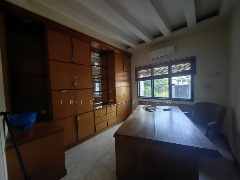 Rumah Teres 2 Tingkat untuk Dijual di Ipoh (Perak) - Iris Cheong - 1st floor manager room - PropertyGuru.com.my