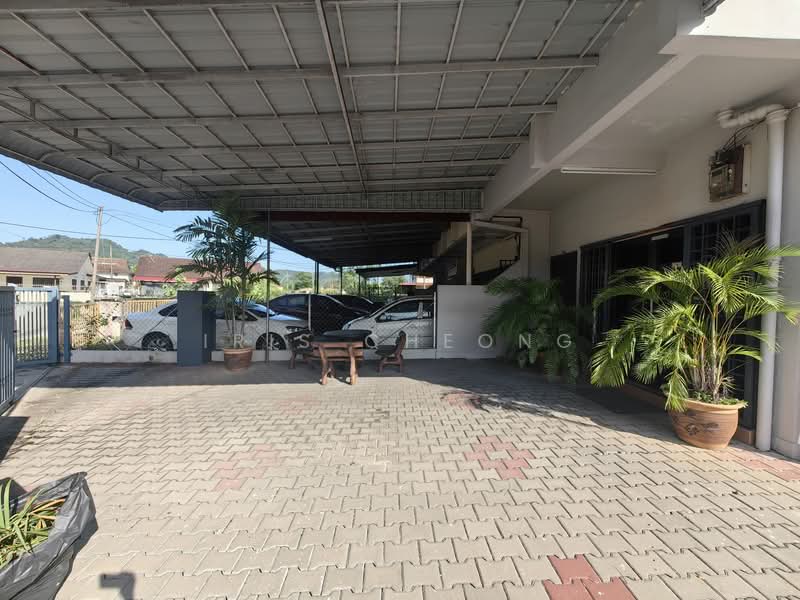 Rumah Teres 2 Tingkat untuk Dijual di Ipoh (Perak) - Iris Cheong - Exterior from side angle - PropertyGuru.com.my