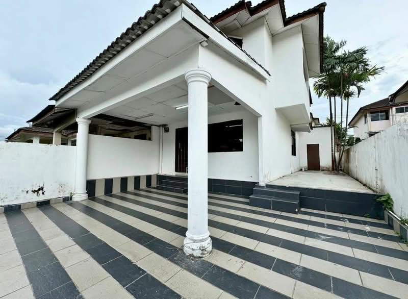 2-storey Terraced House for Sale in Senai (Kulai) - Jeff Toh - Exterior - PropertyGuru.com.my
