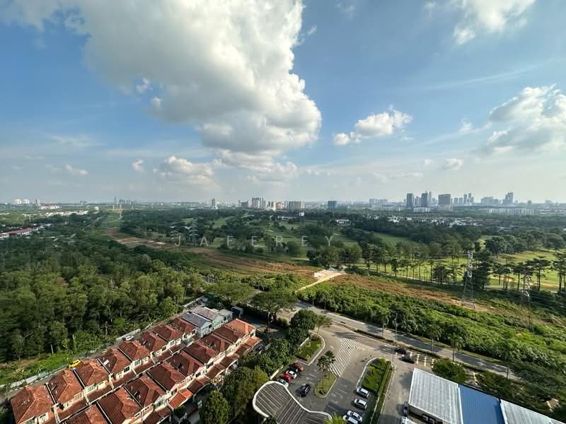 Service Residence for Sale at Molek Regency - Jaffrey . - PropertyGuru.com.my