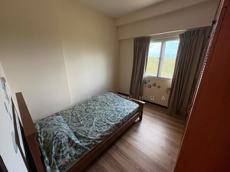 Kondominium untuk Dijual di Kasuma Resort - Alfred Chua - Bedroom - PropertyGuru.com.my