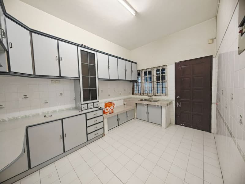 Rumah Berkembar untuk Disewa di New Pasir Puteh (Ipoh) - Vincent Chin - Kitchen - PropertyGuru.com.my