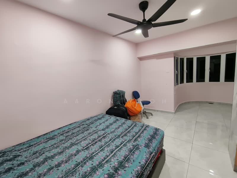 Pangsapuri untuk Disewa di Golden Hills Resort (Amber Court Apartment) - Aaron Yeoh - Bedroom - PropertyGuru.com.my