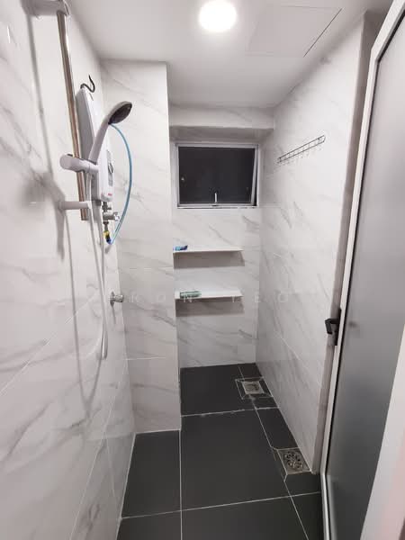 Pangsapuri untuk Disewa di Golden Hills Resort (Amber Court Apartment) - Aaron Yeoh - Bathroom - PropertyGuru.com.my