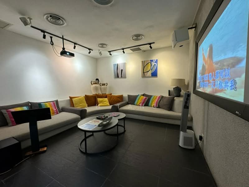Rumah Banglo untuk Dijual di Taman Kolam Air (Johor Bahru) - JH Tang - Living Room - PropertyGuru.com.my