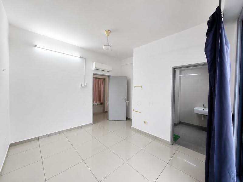 Kediaman Servis untuk Dijual di The Promenade - Amy Toh - Master Bedroom - PropertyGuru.com.my