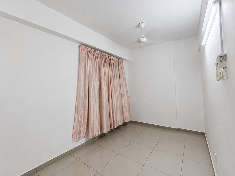 Kediaman Servis untuk Dijual di The Promenade - Amy Toh - 3'rd Bedroom - PropertyGuru.com.my