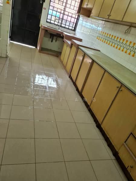 Rumah Teres 1 Tingkat untuk Dijual di Taman Perling (Perling) - Jeff Ang - Kitchen - PropertyGuru.com.my