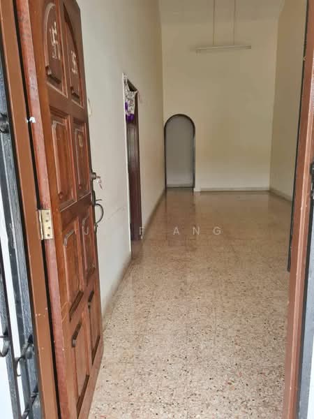 Rumah Teres 1 Tingkat untuk Dijual di Taman Perling (Perling) - Jeff Ang - Entrance - PropertyGuru.com.my