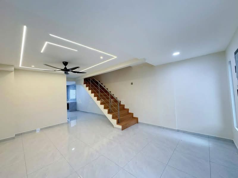 Rumah Teres 2 Tingkat untuk Dijual di Taman Johor Jaya (Johor Bahru) - Kasper Lee - Living Room - PropertyGuru.com.my