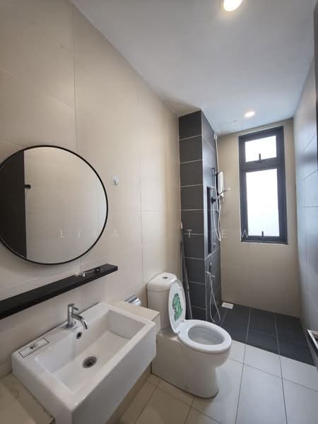 Service Residence for Sale at 8Scape Residence @ Sutera - Lilara Tiew - PropertyGuru.com.my