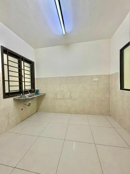 Apartment for Sale at Larkin Residence - Han Yong Ang - Kitchen - PropertyGuru.com.my
