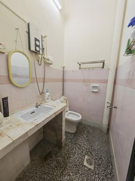 Rumah Teres 1 Tingkat untuk Dijual di Taman Nusa Bestari 2 (Iskandar Puteri (Nusajaya)) - Karl Ho - Bathroom - PropertyGuru.com.my