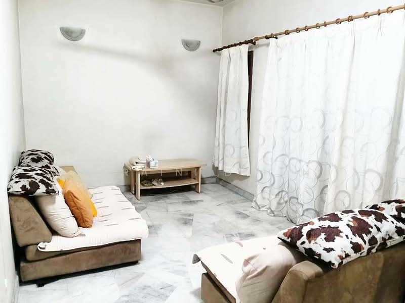 Rumah Teres 2 Tingkat untuk Dijual di Usj 22 (Subang Jaya) - Noraini Dahan - Living Room - PropertyGuru.com.my