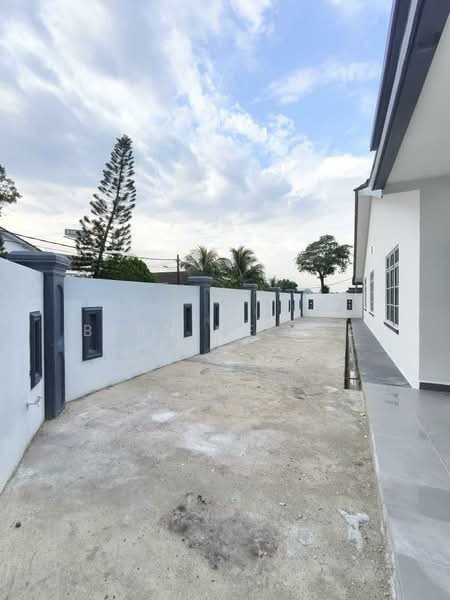 1-storey Terraced House for Sale in Taman Anggerik (Johor Bahru) - Bernice Tee - Exterior - PropertyGuru.com.my