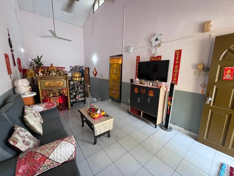 1-storey Terraced House for Sale in Masai (Johor) - Zoey Lee - Living Room - PropertyGuru.com.my