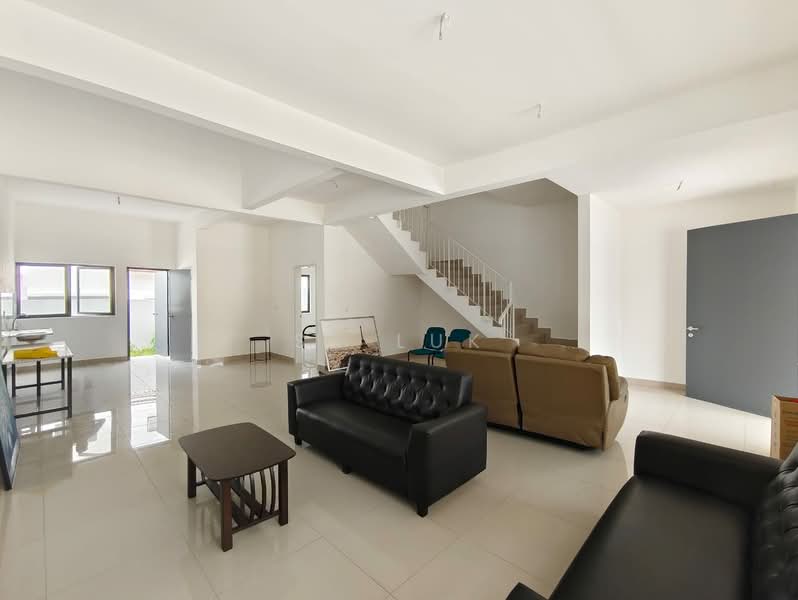 2-storey Terraced House for Sale in Rawang (Selangor) - SK Luk - Living Room - PropertyGuru.com.my