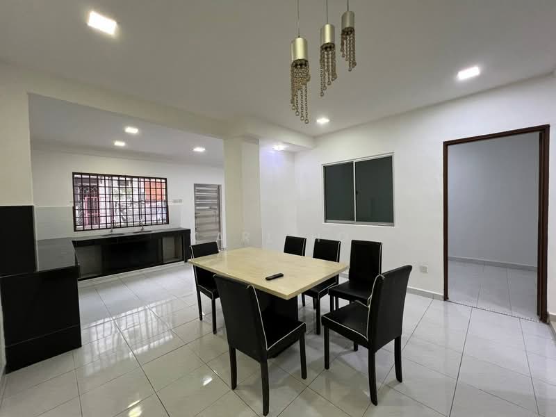 2-storey Terraced House for Rent in Taman Megah Ria (Masai) - Karl Ho - Dining Room - PropertyGuru.com.my