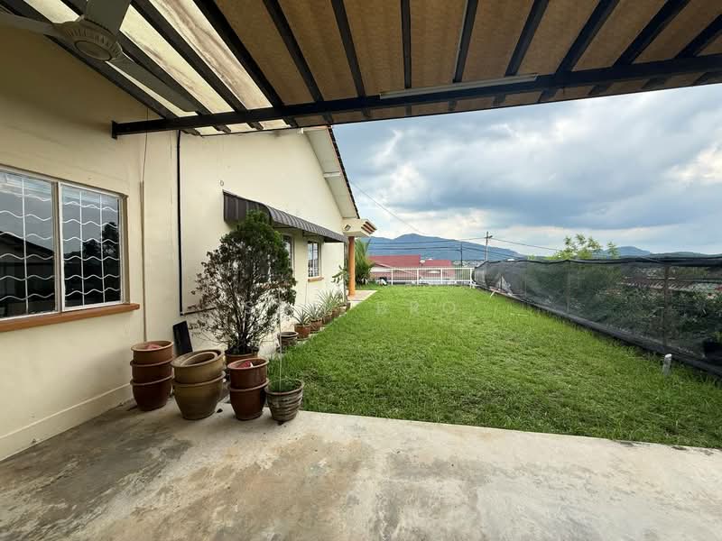 Semi-Detached House for Sale in Taman Sunrise (Kluang) - Sam Bro - Exterior - PropertyGuru.com.my