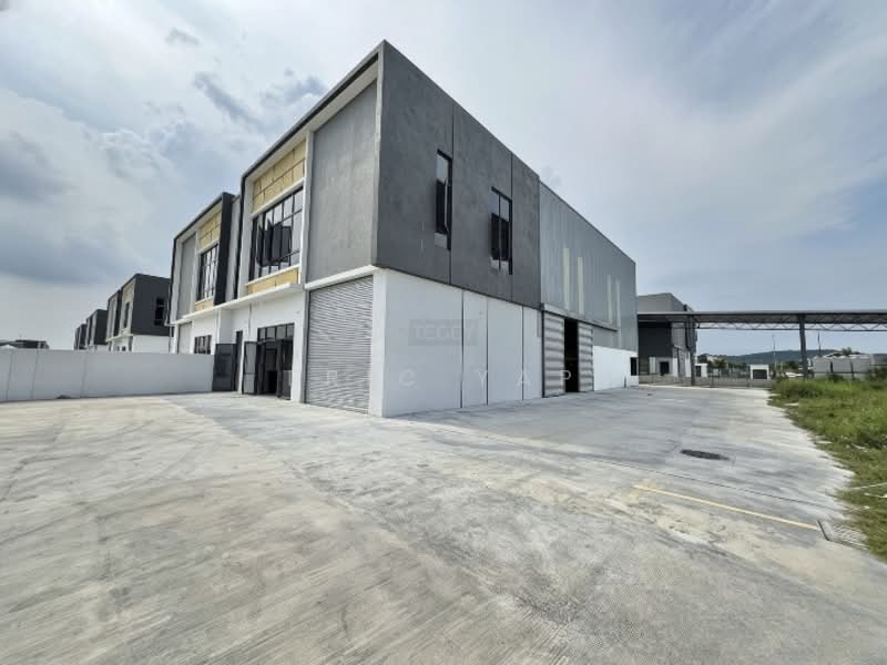 Kilang untuk Disewa di Eco Business Park V (Puncak Alam) - Eric Yap - Exterior - PropertyGuru.com.my