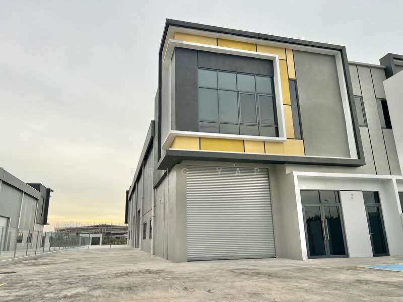 Semi-D Factory for Rent in Puncak Alam (Selangor) - Eric Yap - Exterior - PropertyGuru.com.my
