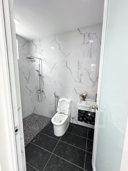 Bungalow for Sale in Taman Equine (Seri Kembangan) - CK Yee - Bathroom - PropertyGuru.com.my