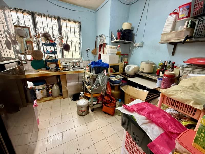 Rumah Flat untuk Dijual di Flat Taman Ungku Tun Aminah - Mandy Goh Siew Li - Kitchen - PropertyGuru.com.my