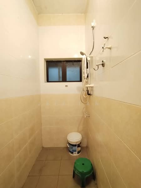 Rumah Teres 1 Tingkat untuk Disewa di Ipoh Garden (Ipoh) - Jeff Tan - Bathroom - PropertyGuru.com.my