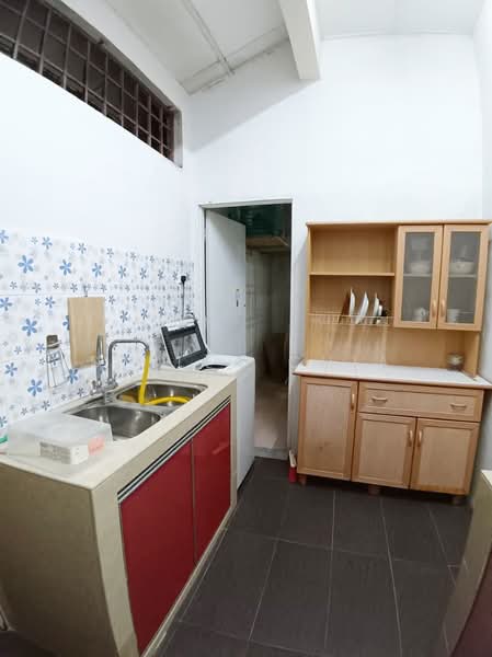 Rumah Teres 1 Tingkat untuk Disewa di Johor Bahru (Johor) - Stella Chia - Kitchen - PropertyGuru.com.my