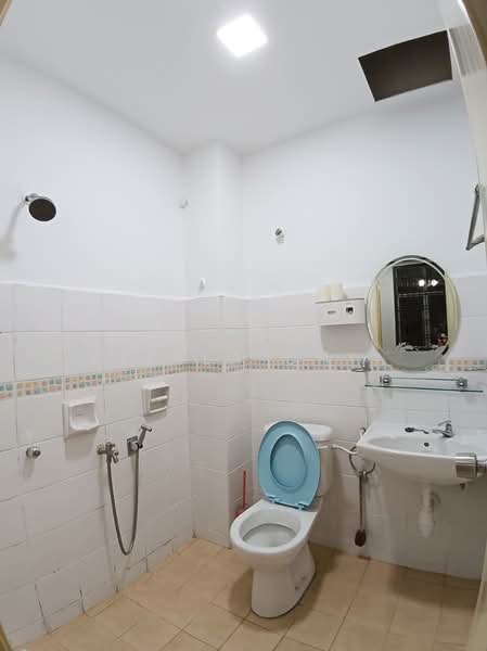 Rumah Teres 1 Tingkat untuk Disewa di Johor Bahru (Johor) - Stella Chia - Bathroom - PropertyGuru.com.my