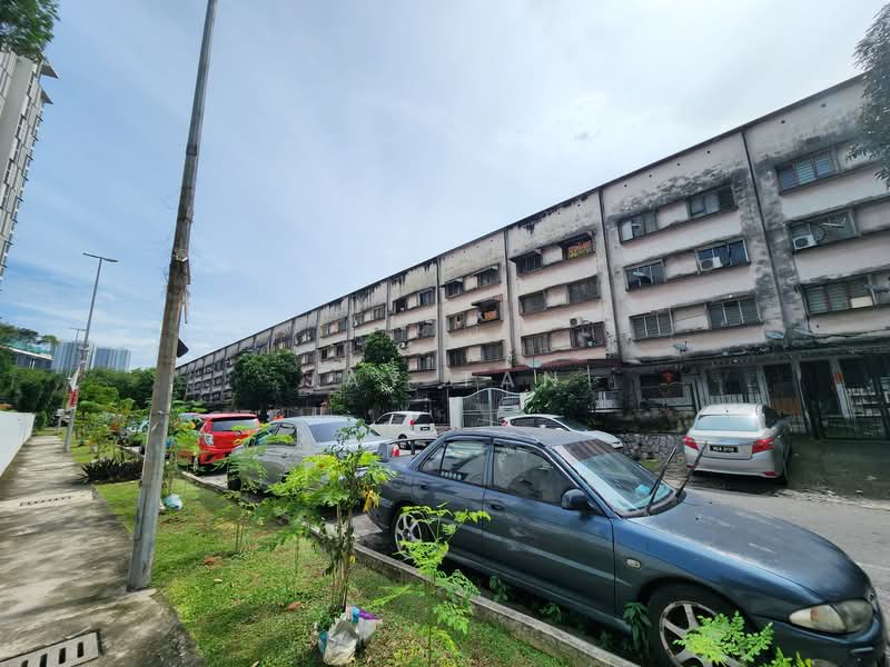 Flat for Sale at United Garden (Taman Lee Yan Lian) - Jay Tan - Exterior - PropertyGuru.com.my