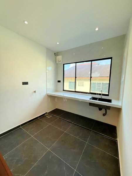 Flat for Sale at Flat Bandar Selesa Jaya @ Jalan Silat Gayong - Mandy Goh Siew Li - Kitchen - PropertyGuru.com.my