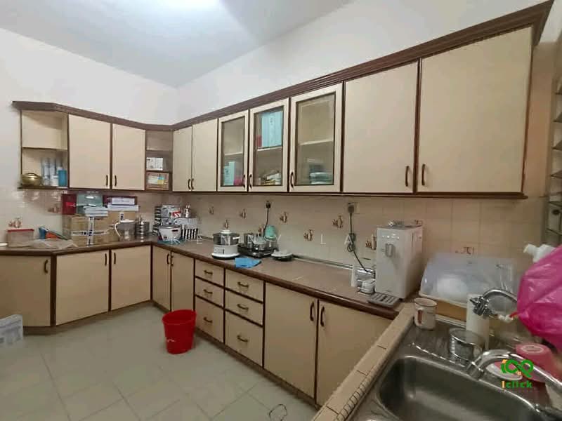 Rumah Teres 2 Tingkat untuk Disewa di Taman Overseas Union (Taman Oug) (Jalan Klang Lama (Old Klang Road)) - Kenny Lai - Kitchen - PropertyGuru.com.my