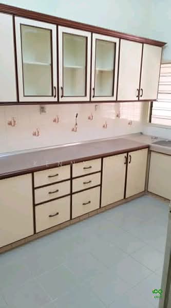 Rumah Teres 2 Tingkat untuk Disewa di Taman Overseas Union (Taman Oug) (Jalan Klang Lama (Old Klang Road)) - Kenny Lai - Kitchen - PropertyGuru.com.my