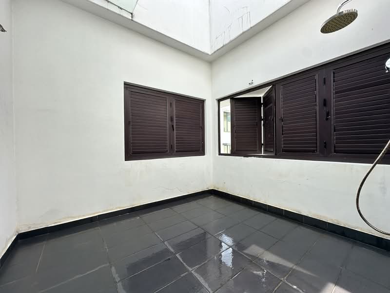 Link Bungalow for Sale in Setia Alam (Selangor) - Jess Tee - Bathroom - PropertyGuru.com.my