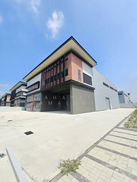 Factory for Rent in Sungai Buloh (Selangor) - Zahayati Jamaludin - Exterior - PropertyGuru.com.my