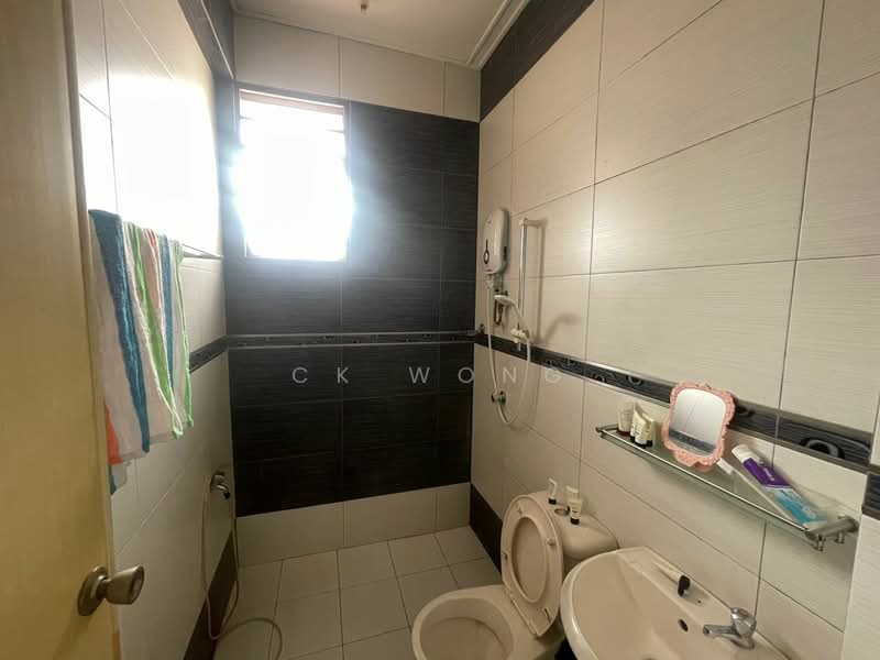 2-storey Terraced House for Sale in Sunway Batu Caves (Batu Caves) - CK Wong - Bathroom - PropertyGuru.com.my