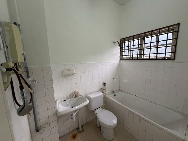 Rumah Teres 2 Tingkat untuk Dijual di Bandar Selesa Jaya (Skudai) - Jayden Ng - Bathroom - PropertyGuru.com.my