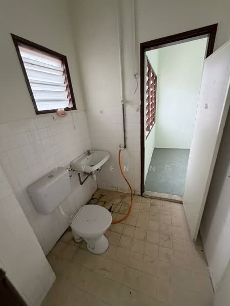 Rumah Teres 2 Tingkat untuk Dijual di Bandar Selesa Jaya (Skudai) - Jayden Ng - Bathroom - PropertyGuru.com.my