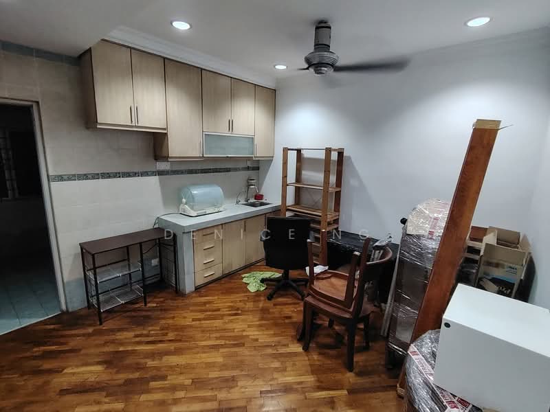 Rumah Teres 2 Tingkat untuk Dijual di Taman Overseas Union (Taman Oug) (Jalan Klang Lama (Old Klang Road)) - Denice Ng - Kitchen - PropertyGuru.com.my