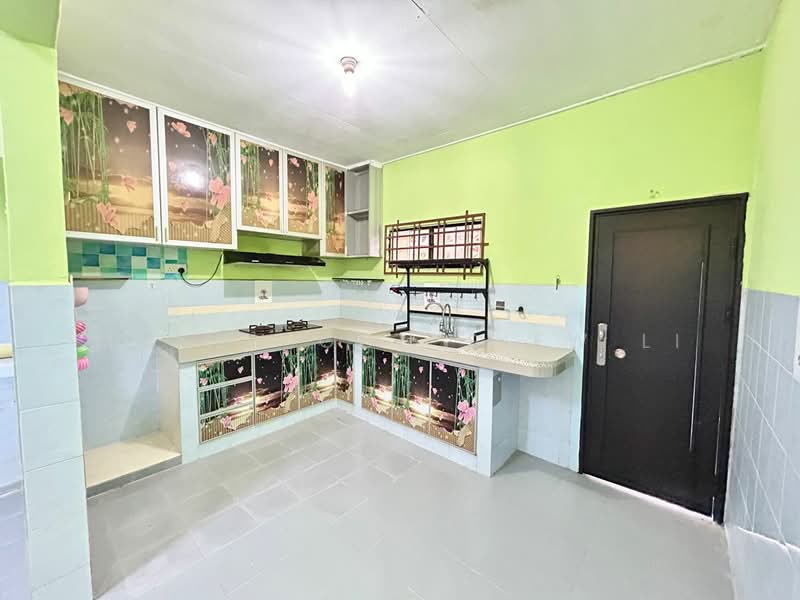 2-storey Terraced House for Sale in Ulu Tiram (Johor) - Mandy Goh Siew Li - Kitchen - PropertyGuru.com.my