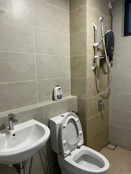 Servis Apartment untuk Disewa di Setia City Residences - Abby Woo - Bathroom - PropertyGuru.com.my