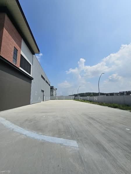 Factory for Rent in Sungai Buloh (Selangor) - Zahayati Jamaludin - Exterior - PropertyGuru.com.my